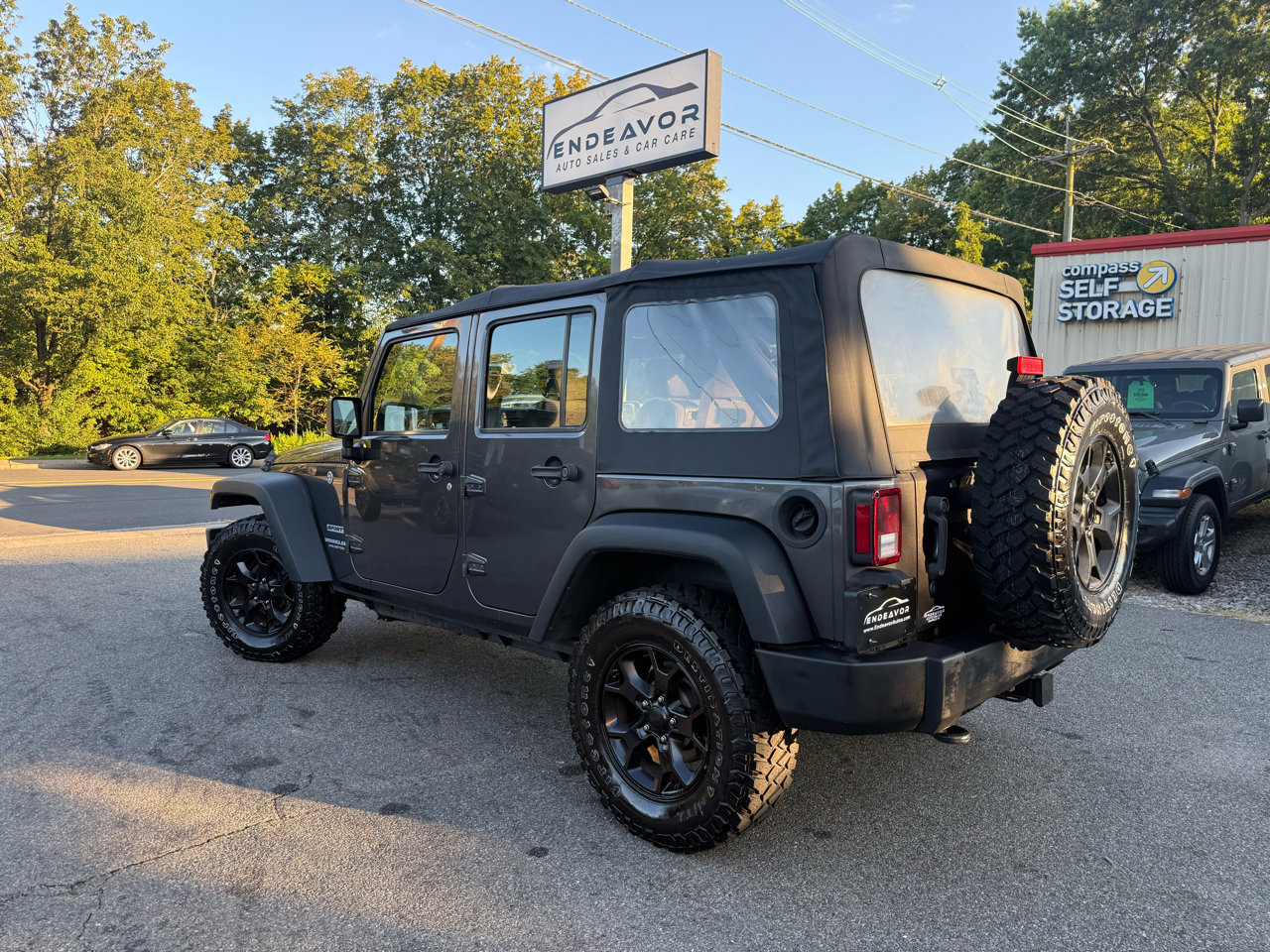 Used 2017 Jeep Wrangler Unlimited Sport w/ Connectivity Group image 4