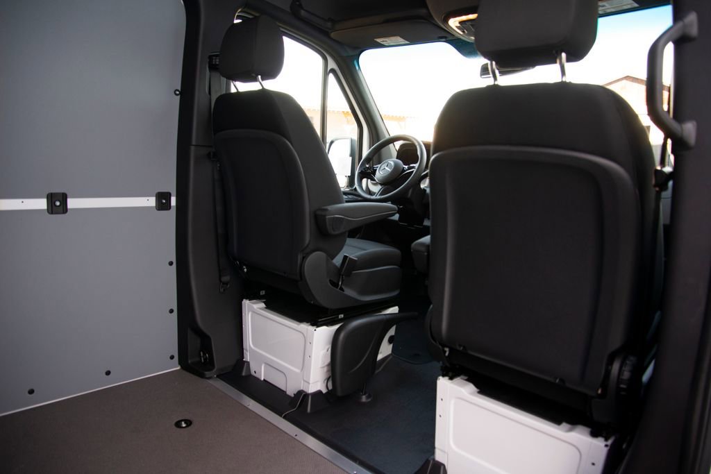 New 2026 Mercedes-Benz Sprinter 2500 image 18