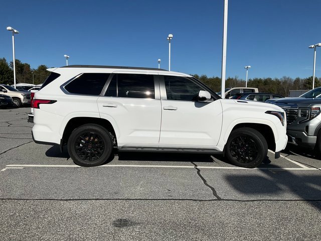 Used 2024 Toyota Sequoia Limited image 7