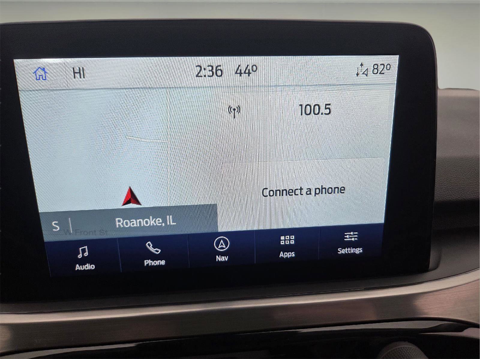 Used 2022 Ford Escape Titanium w/ Class II Trailer Tow Package image 13