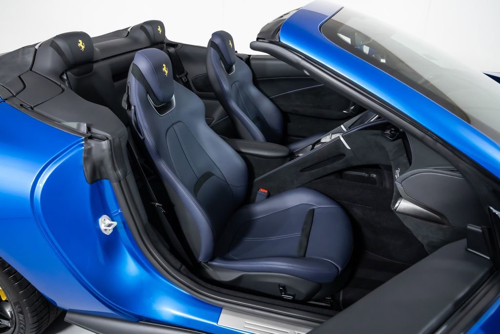 Used 2025 Ferrari Roma Spider RWD image 44