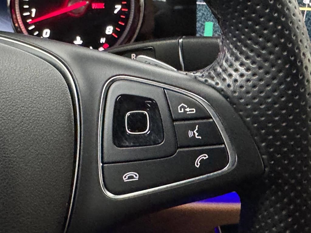 Used 2018 Mercedes-Benz E 400 E 400 image 31