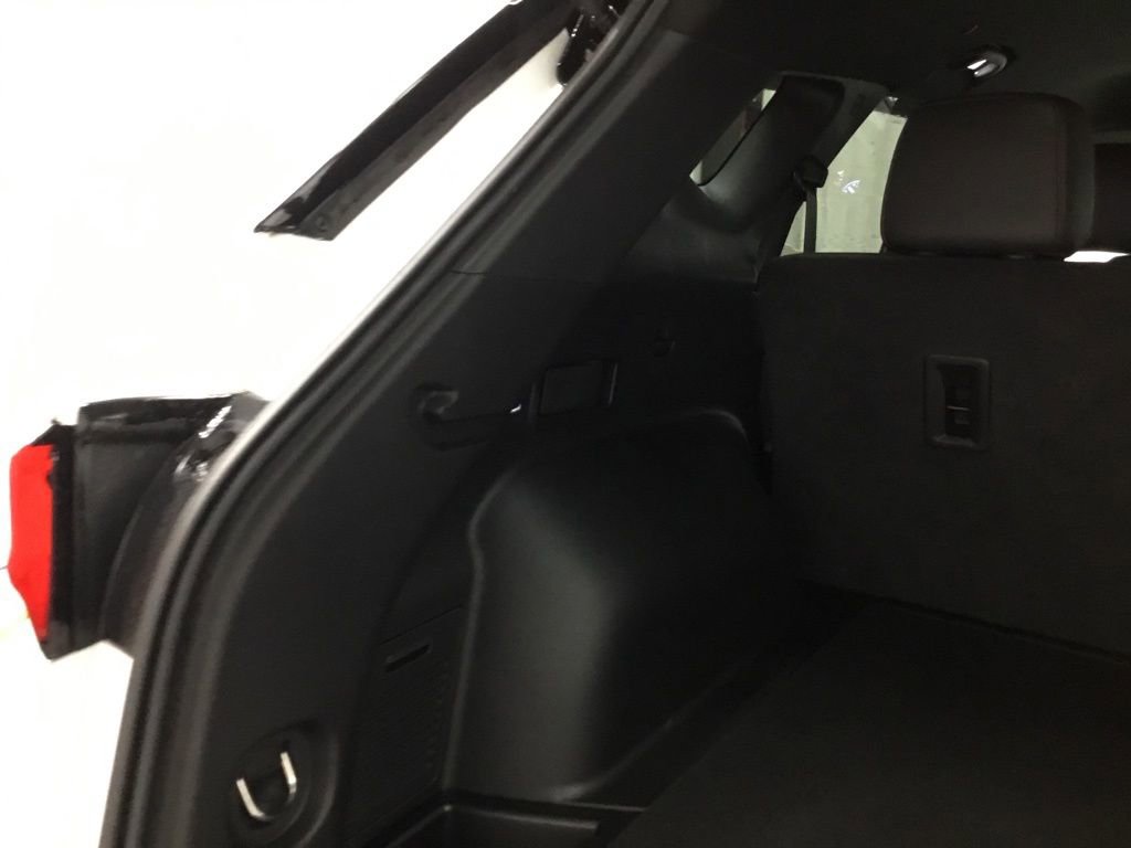 Used 2023 Chevrolet Blazer RS image 18