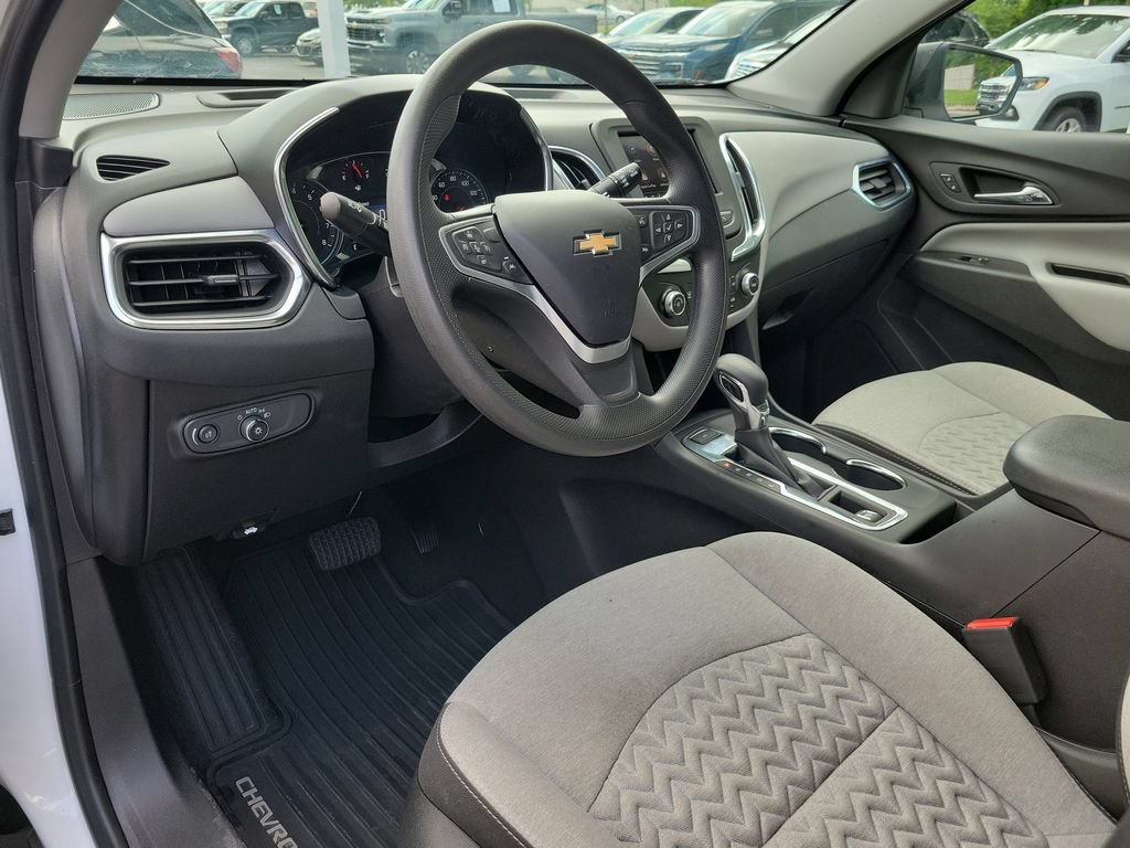 Used 2023 Chevrolet Equinox LS w/ LS Convenience Package AWD/4WD image 21