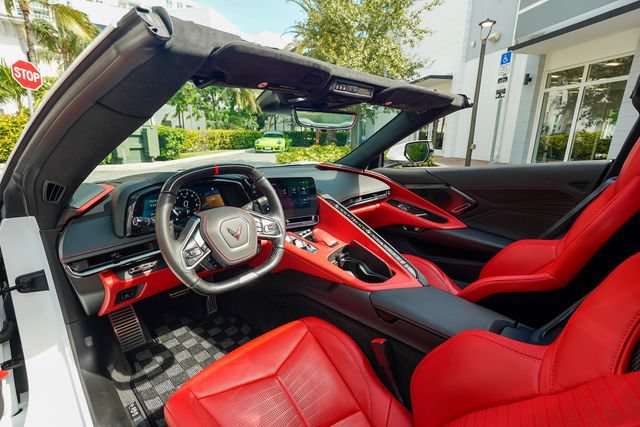 Used 2024 Chevrolet Corvette Z06 w/ Z07 Performance Package RWD image 3