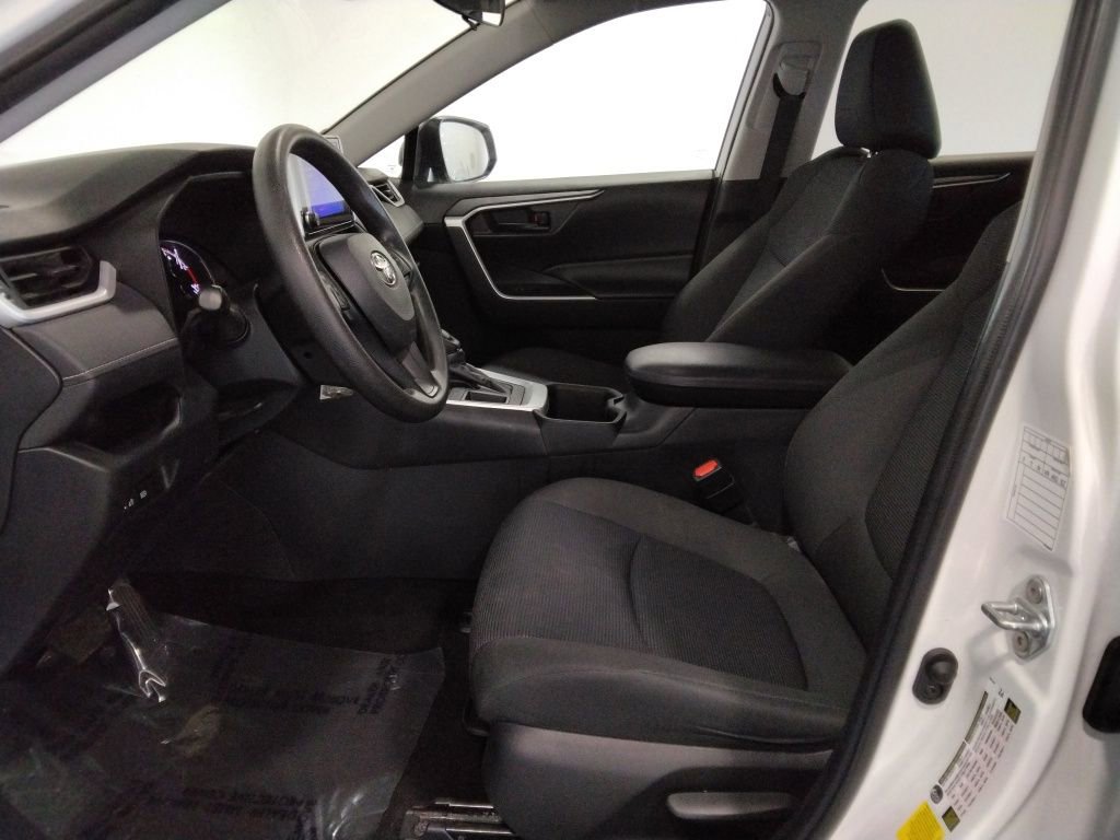 Used 2024 Toyota RAV4 LE FWD image 27