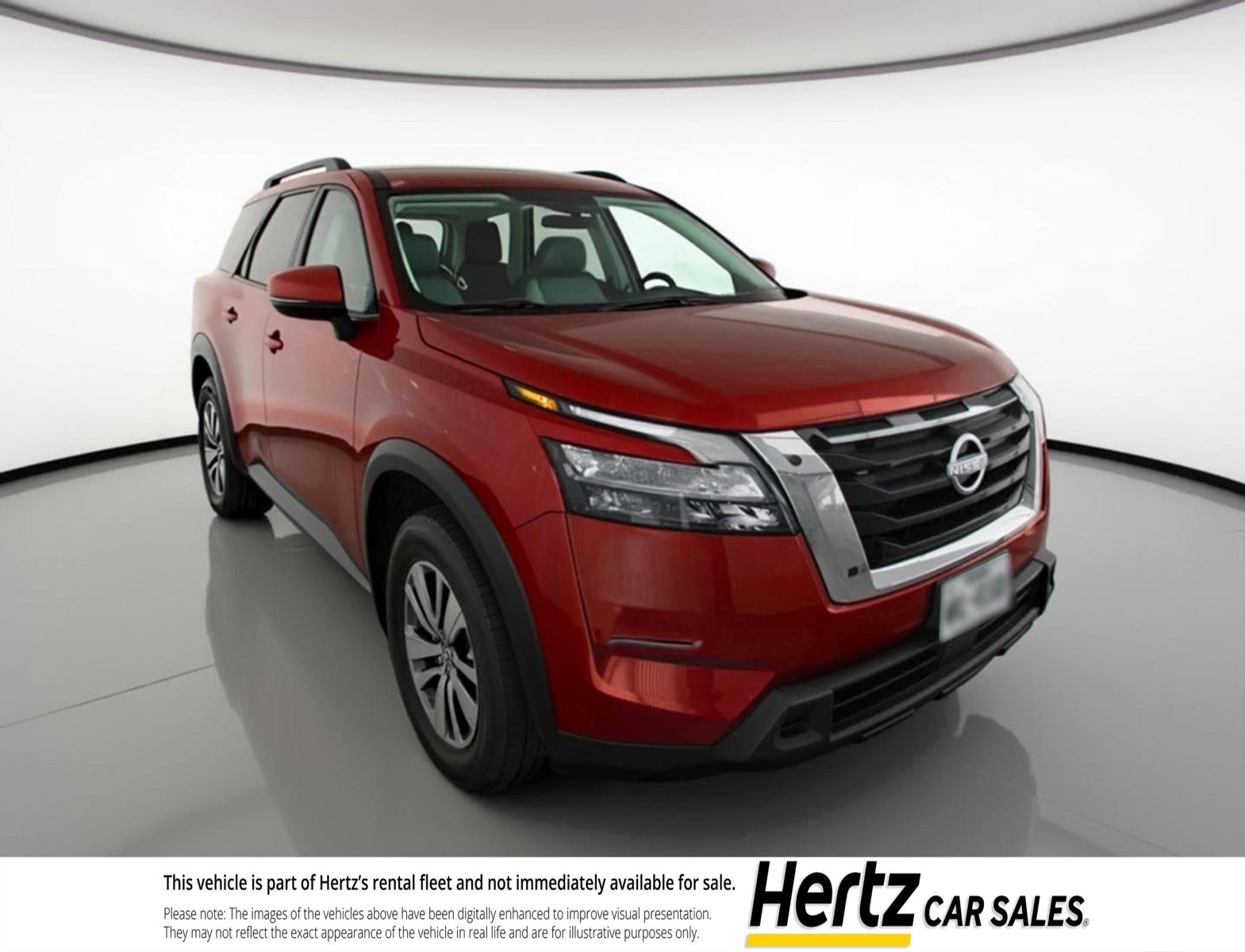 Used 2025 Nissan Pathfinder SV FWD image 1
