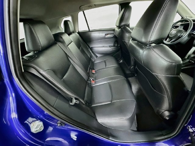 Used 2025 Toyota Corolla Cross XLE w/ Convenience Package AWD/4WD image 8