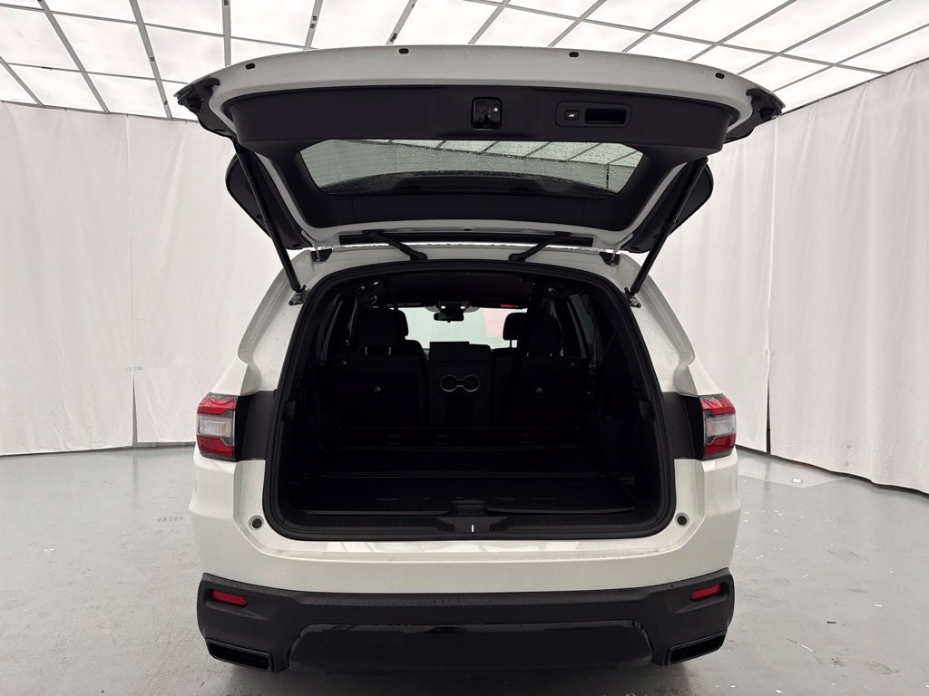 New 2026 Honda Pilot Sport image 9