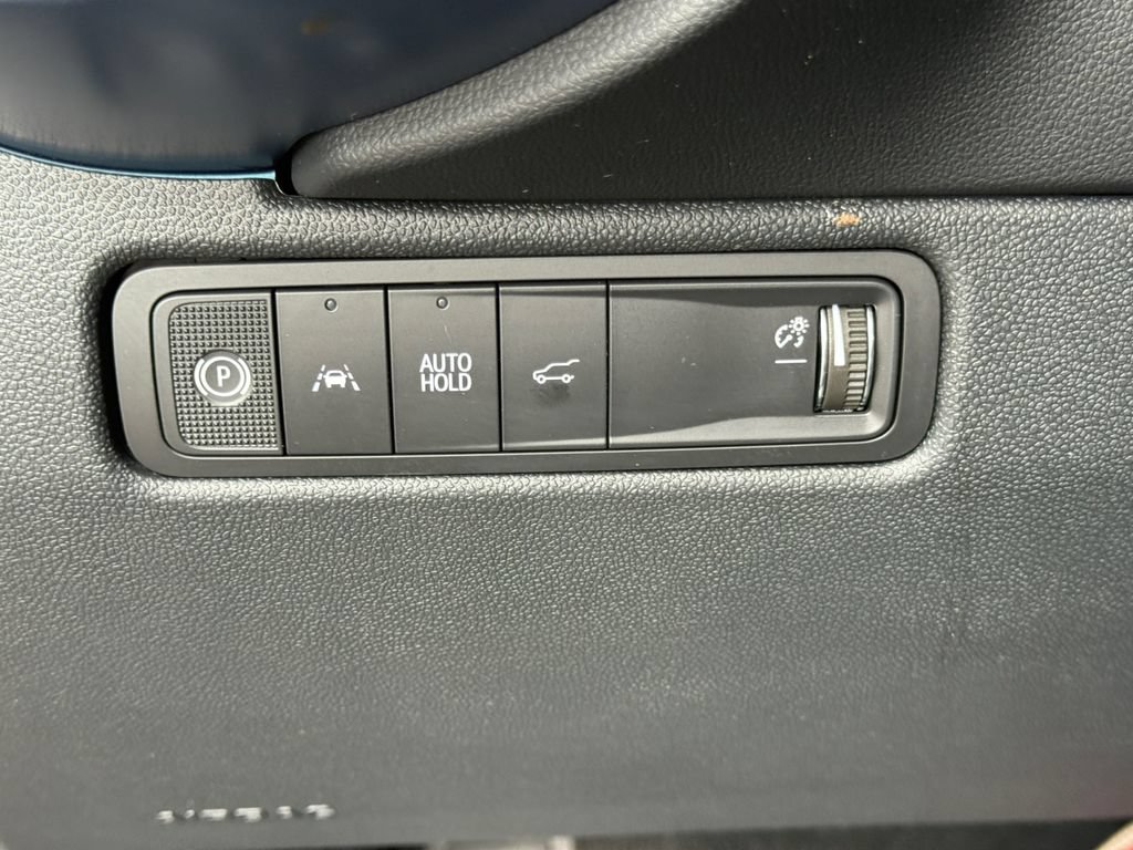 New 2026 Chevrolet Equinox EV LT w/ Convenience Package II FWD image 23