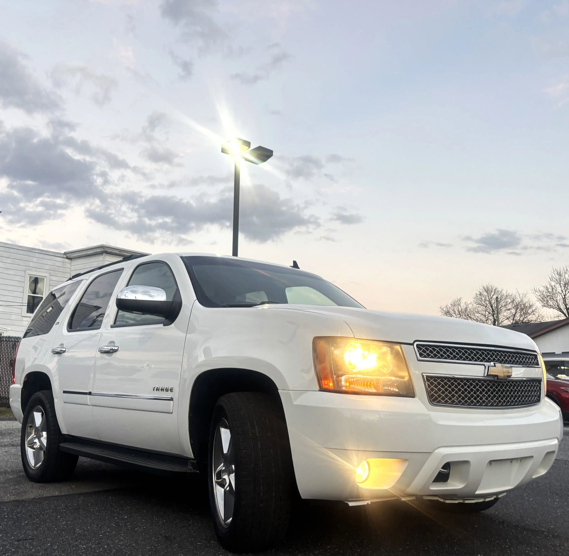 Used 2011 Chevrolet Tahoe LTZ image 3