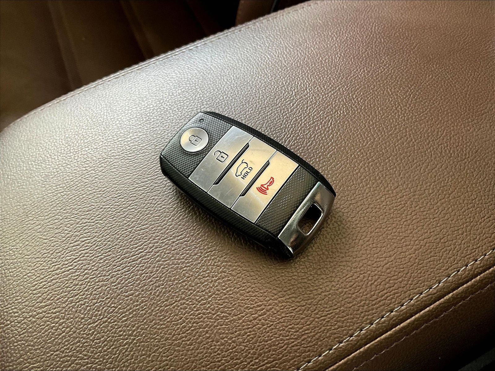 Used 2019 Kia Sorento SX FWD image 34