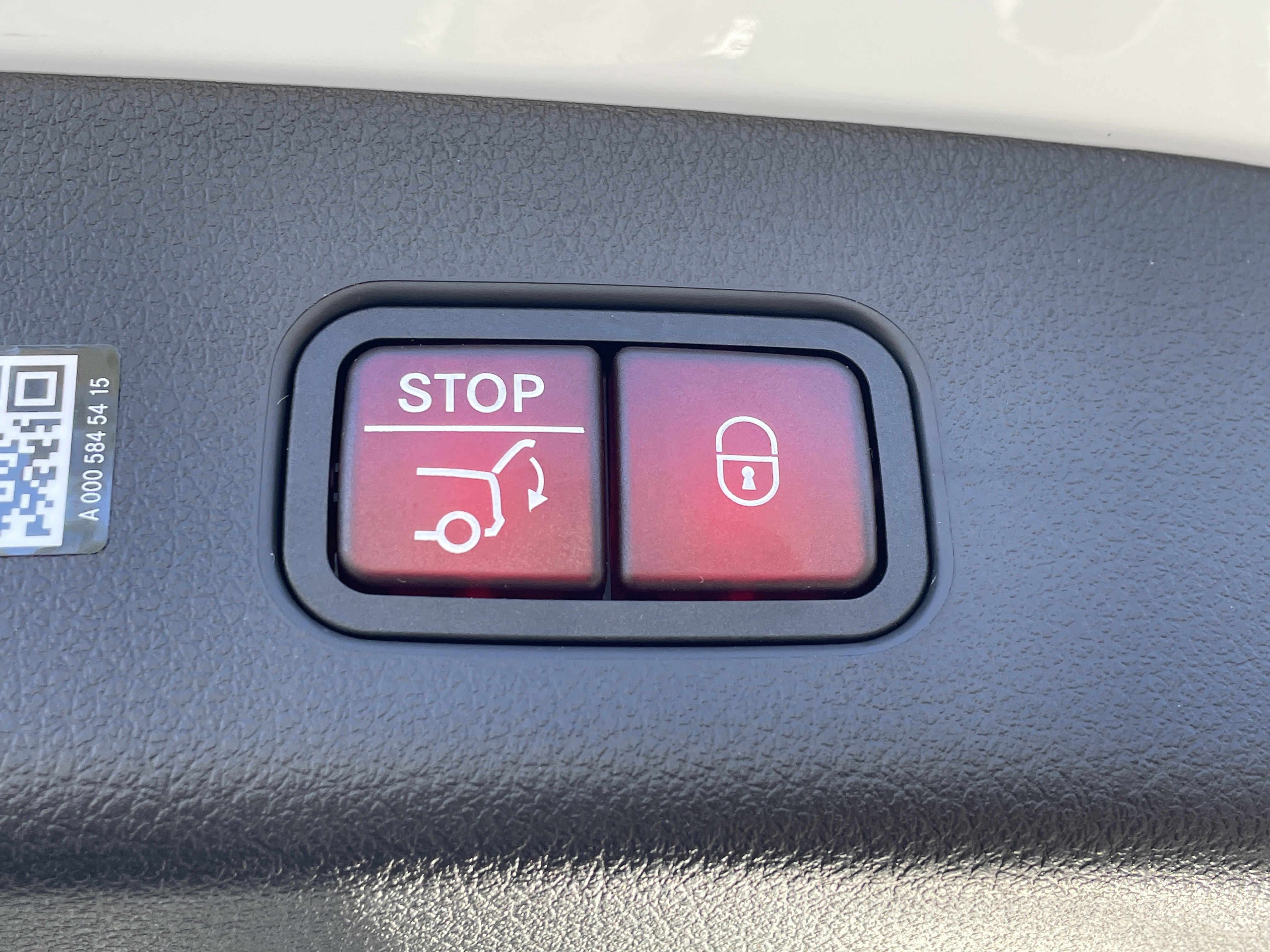 New 2026 Mercedes-Benz GLC 300 image 12