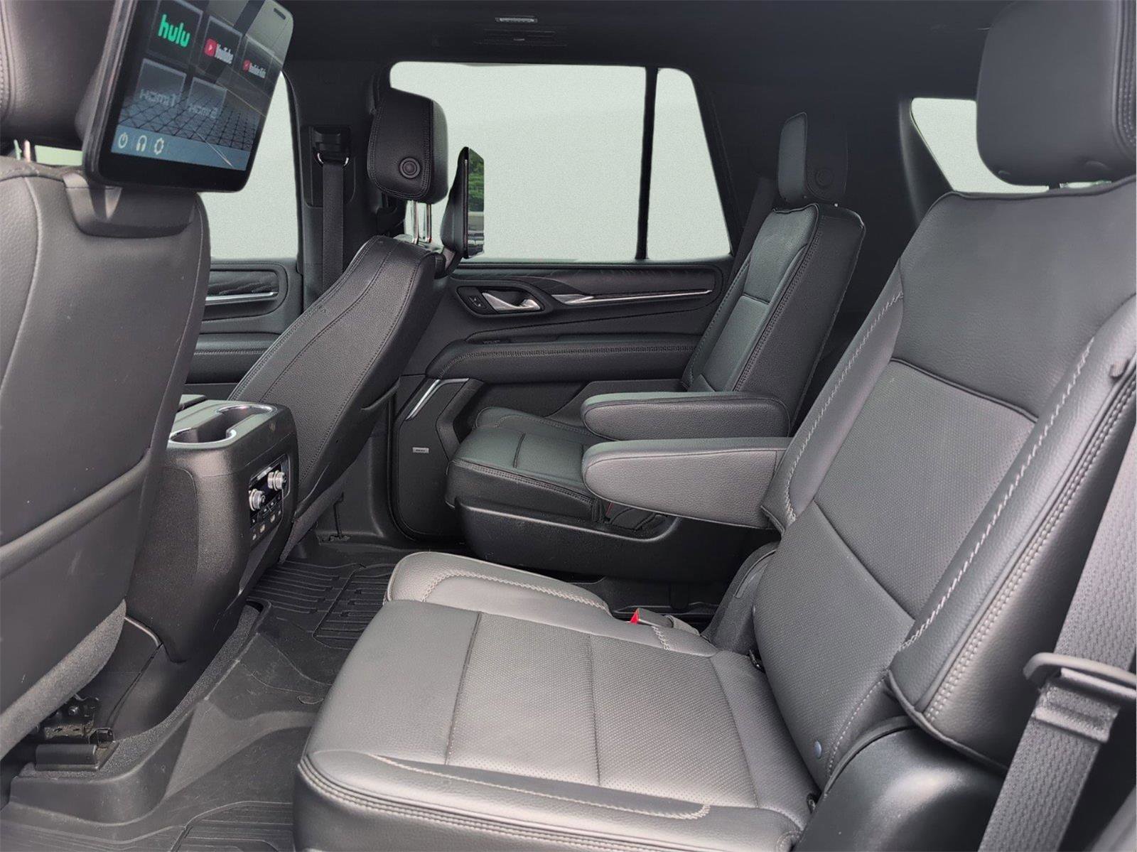 Used 2023 GMC Yukon Denali w/ Denali Reserve Package AWD/4WD image 34