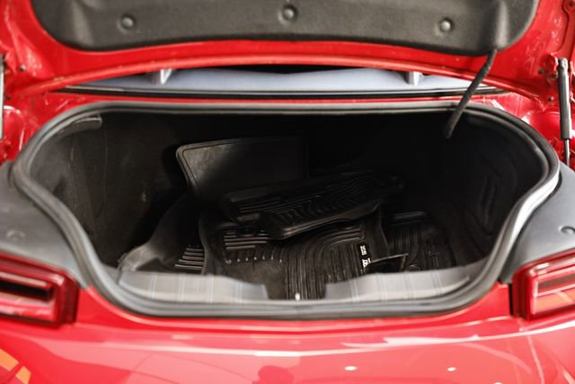 Used 2018 Chevrolet Camaro SS image 30
