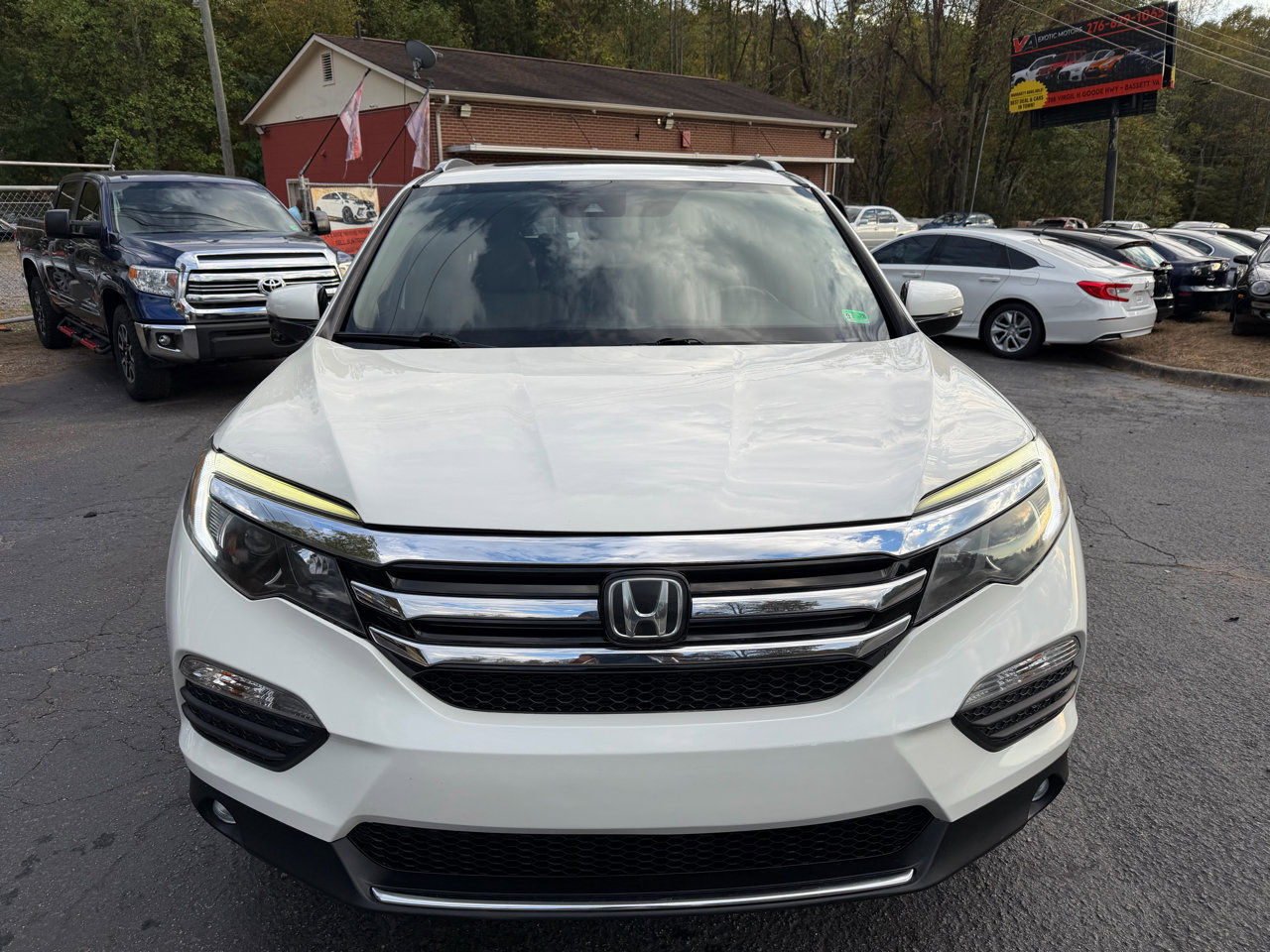 Used 2016 Honda Pilot Touring image 2
