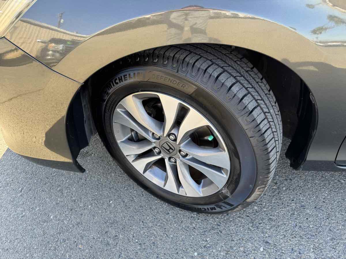 Used 2013 Honda Accord LX image 30