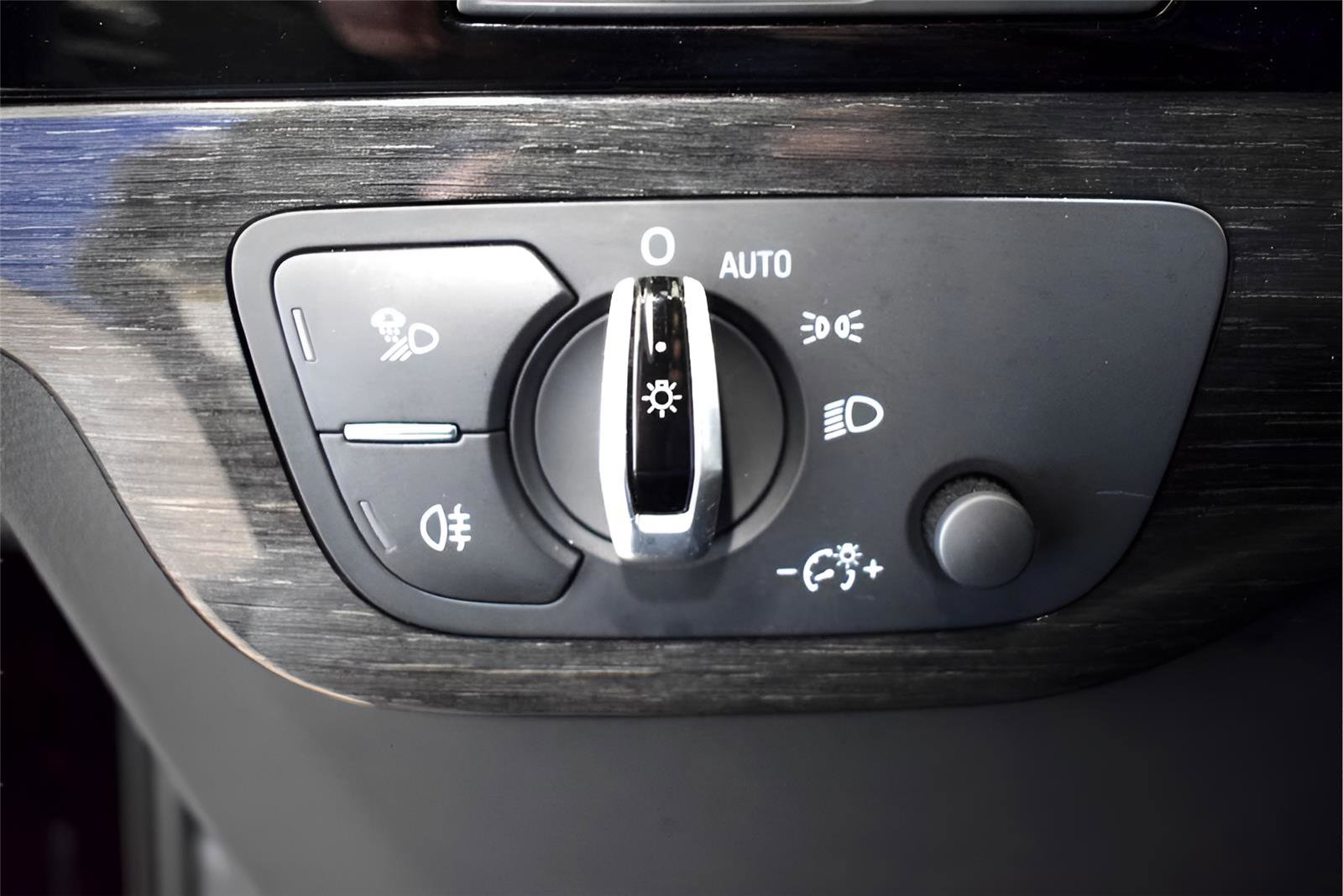 Used 2017 Audi Q7 3.0T Premium Plus image 8