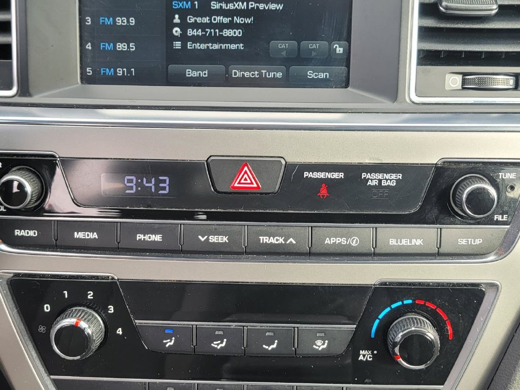 Used 2017 Hyundai Sonata SE FWD image 23