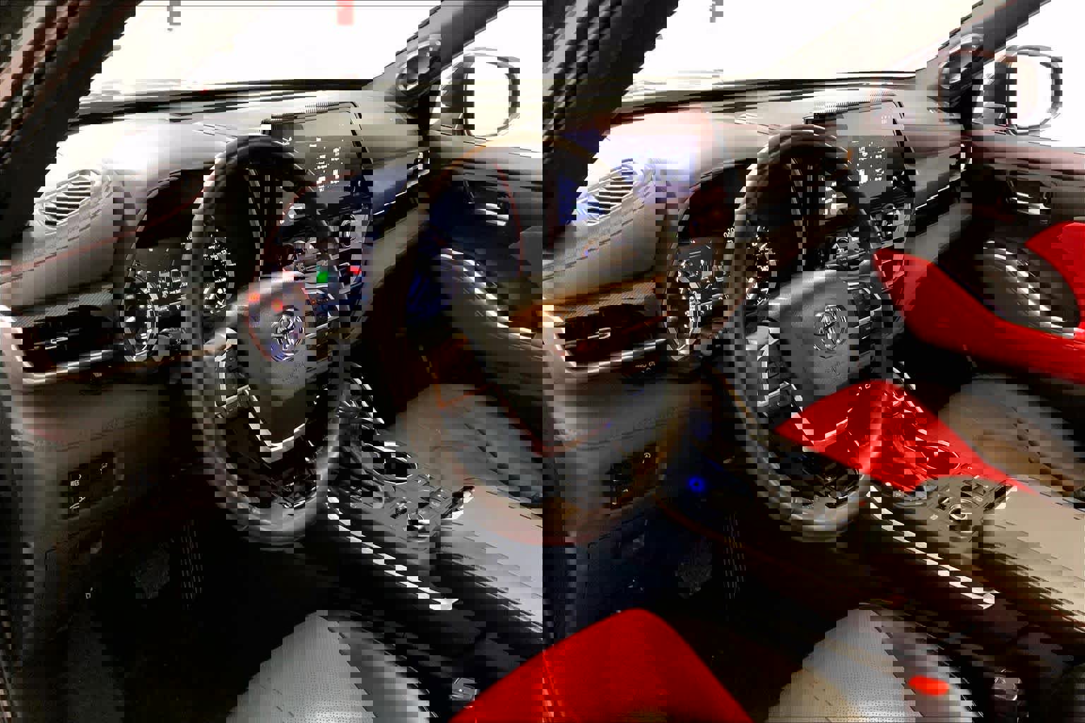 Used 2023 Toyota Highlander XSE AWD/4WD image 17