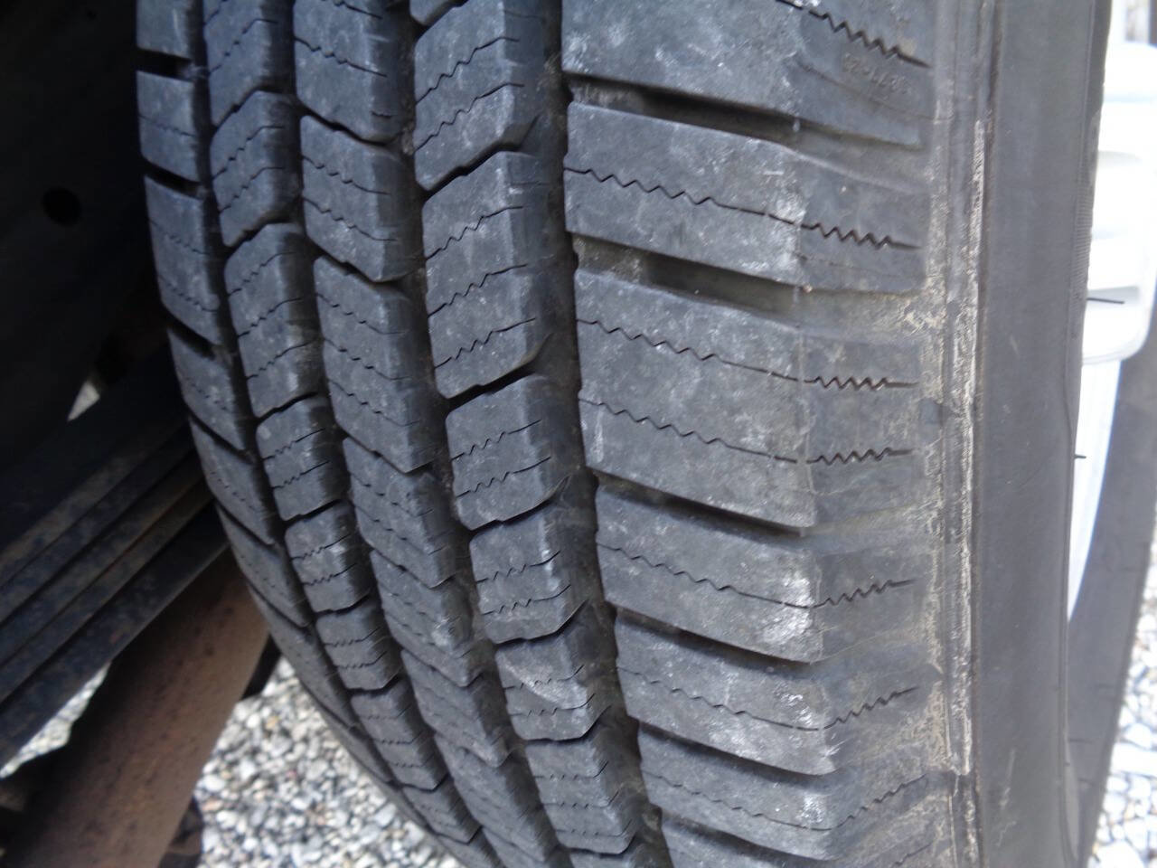 Used 2018 Chevrolet Express 3500 LS image 26