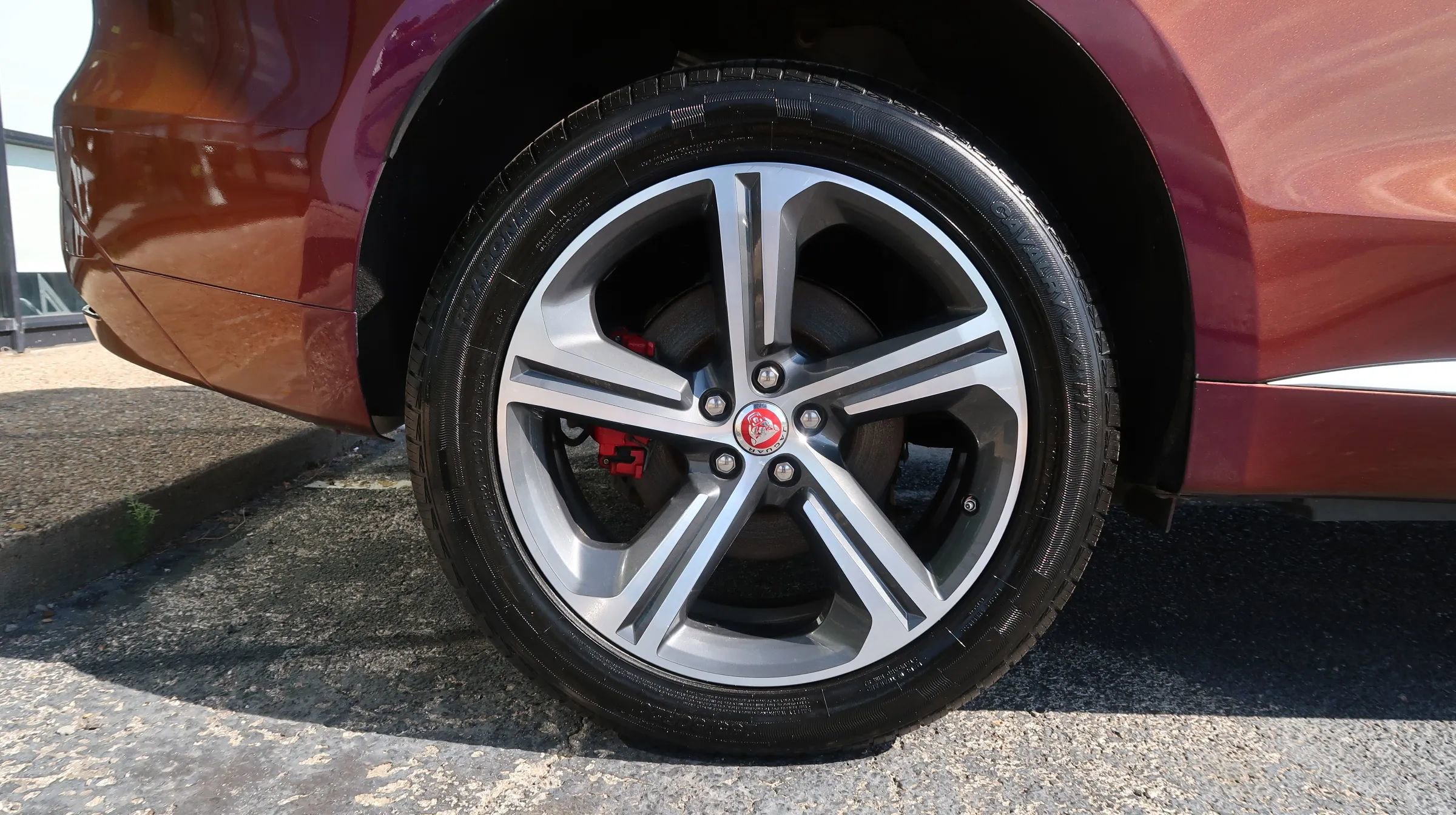 Used 2020 Jaguar F-PACE S AWD/4WD image 54