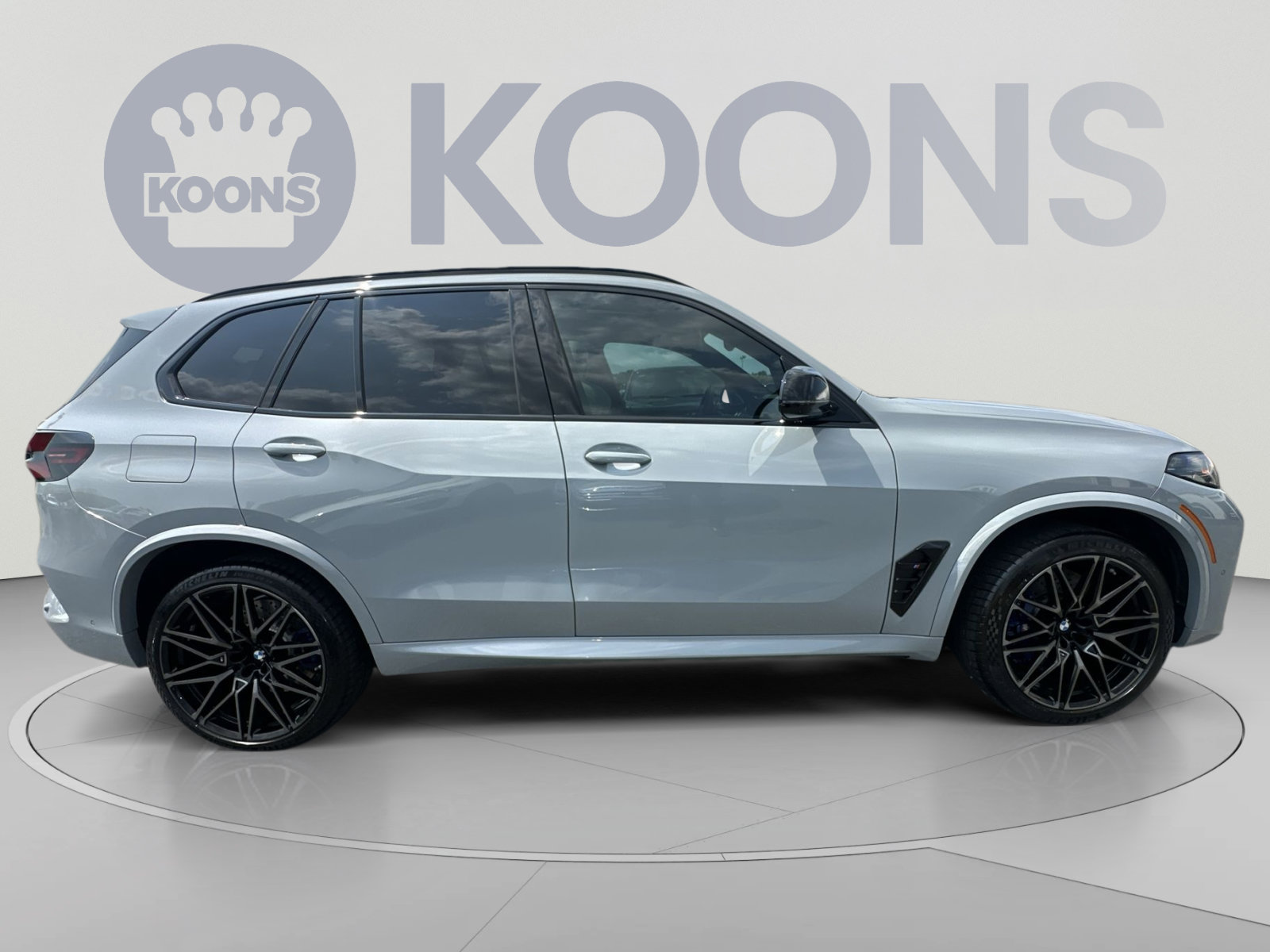 Used 2025 BMW X5 M Competition w/ Executive Package AWD/4WD image 12