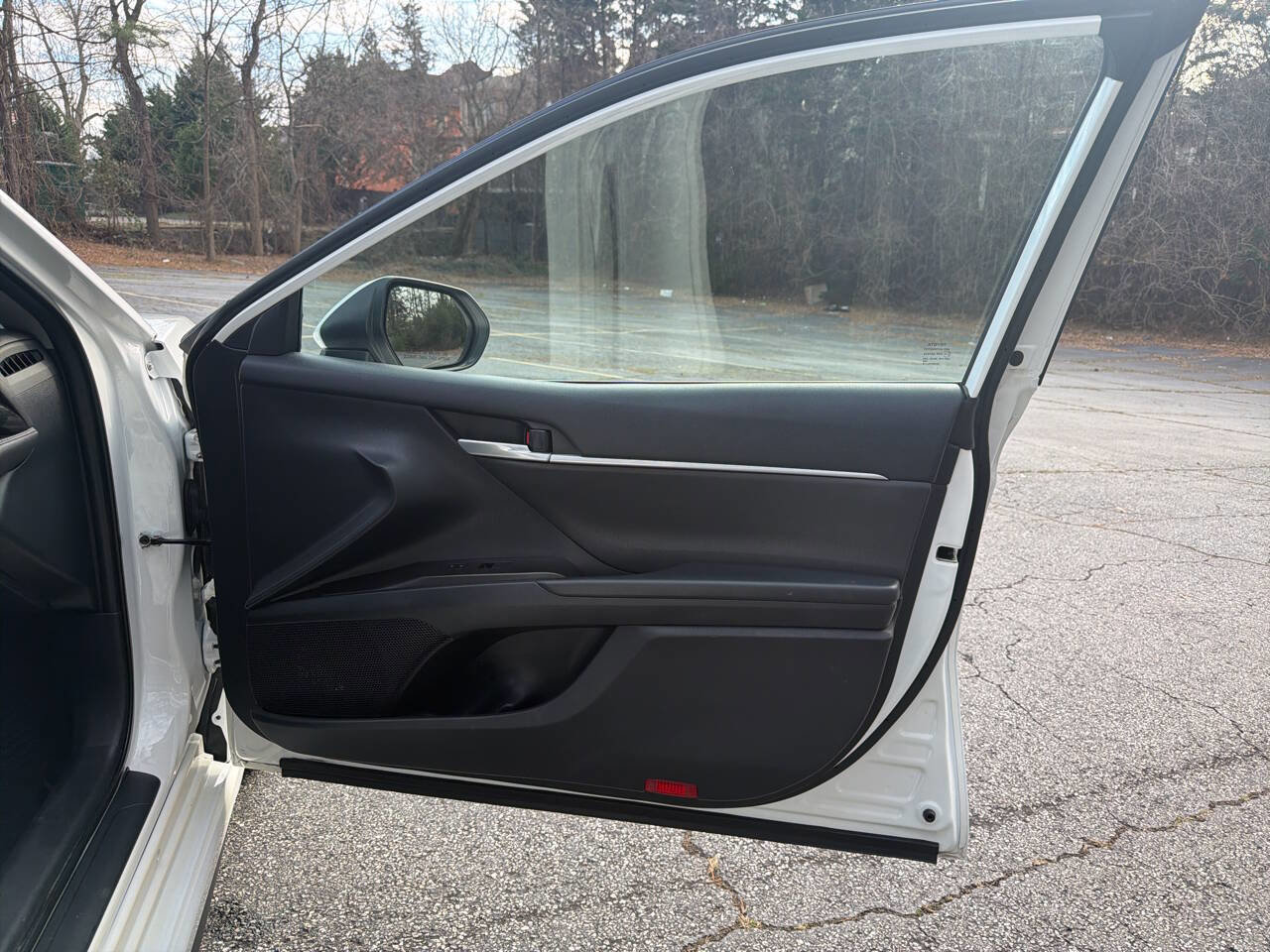 Used 2023 Toyota Camry SE image 25