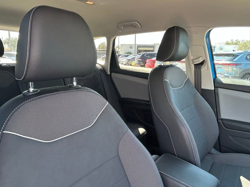 Certified 2023 Volkswagen Taos SE image 48