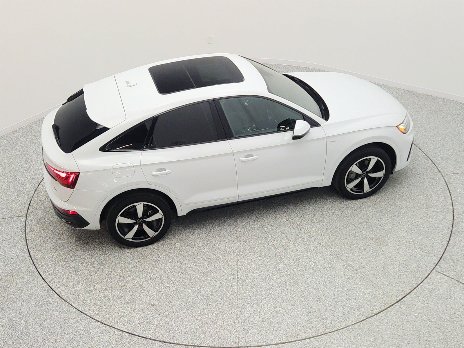 Used 2023 Audi Q5 2.0T Premium Plus w/ Premium Plus Package AWD/4WD image 26