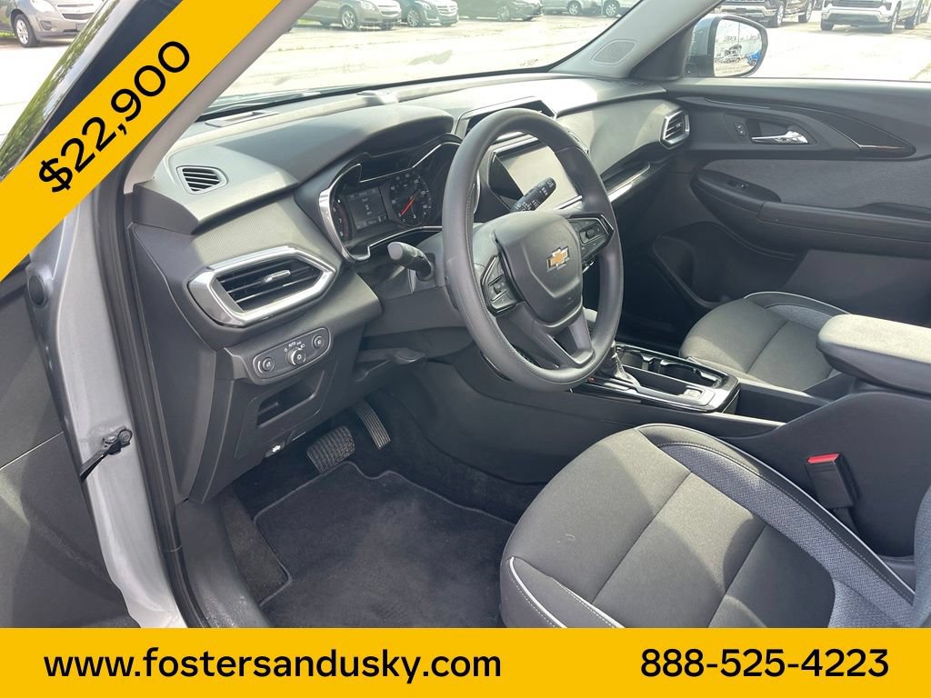 Used 2023 Chevrolet TrailBlazer LT w/ Convenience Package AWD/4WD image 13