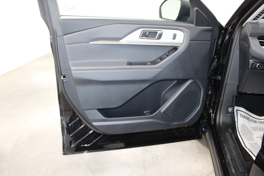 New 2026 Ford Explorer Active w/ Active Comfort Package AWD/4WD image 25