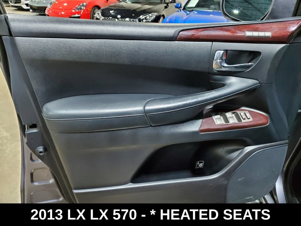 Used 2013 Lexus LX 570 4WD w/ Luxury Pkg image 8
