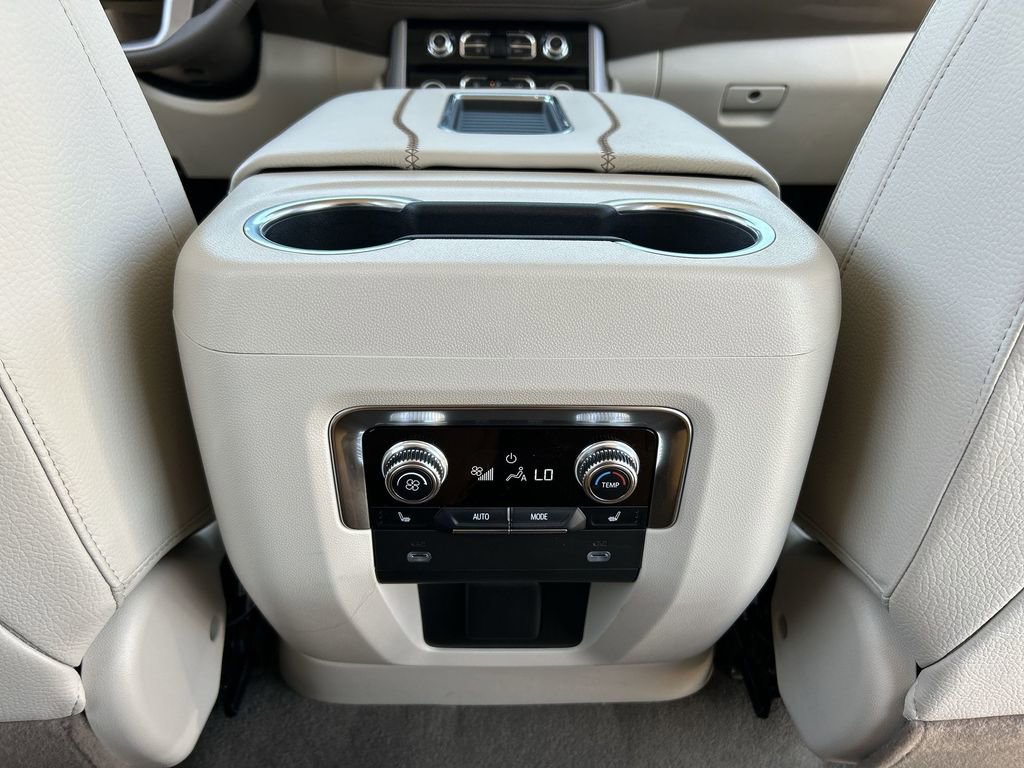Used 2024 GMC Yukon XL Denali w/ Max Trailering Package image 22