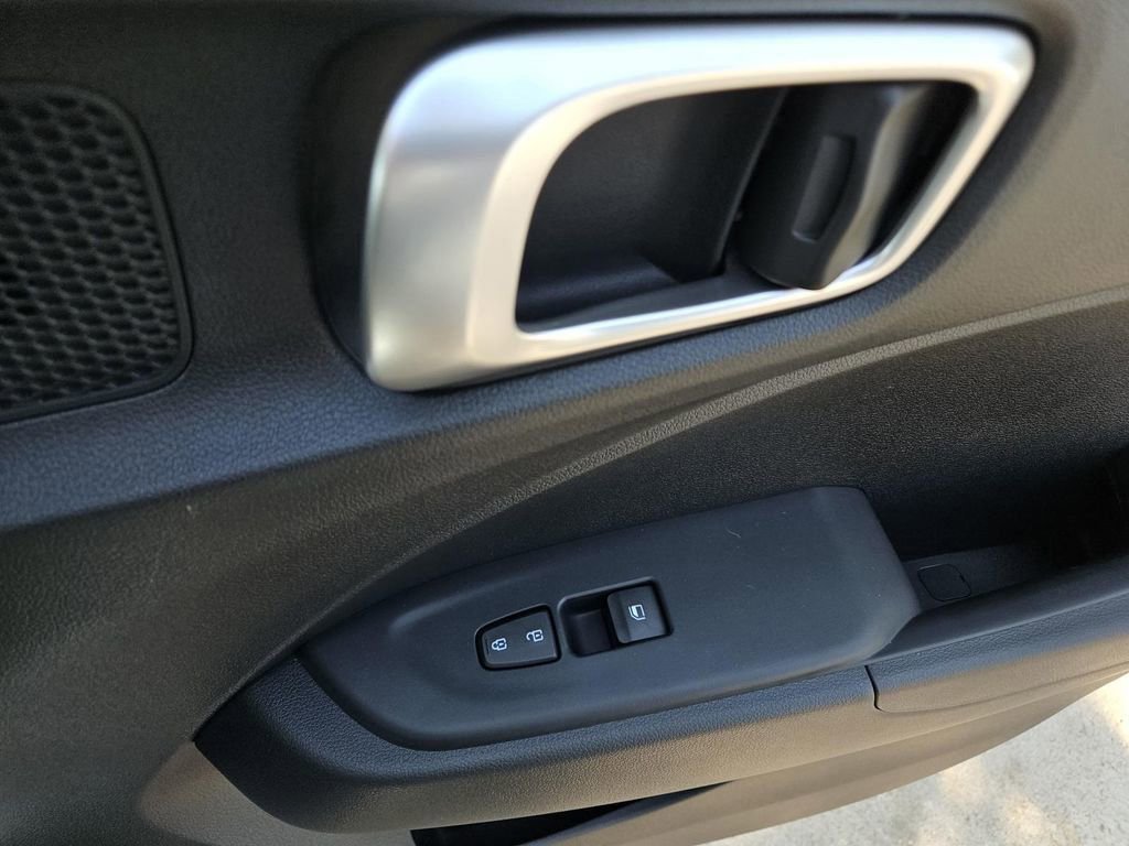 New 2025 Hyundai Venue SEL image 10