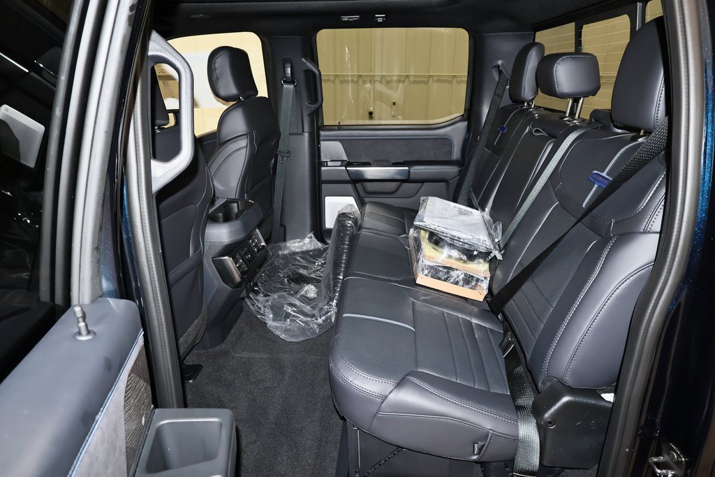 New 2025 Ford F350 Platinum w/ FX4 Off-Road Package image 14
