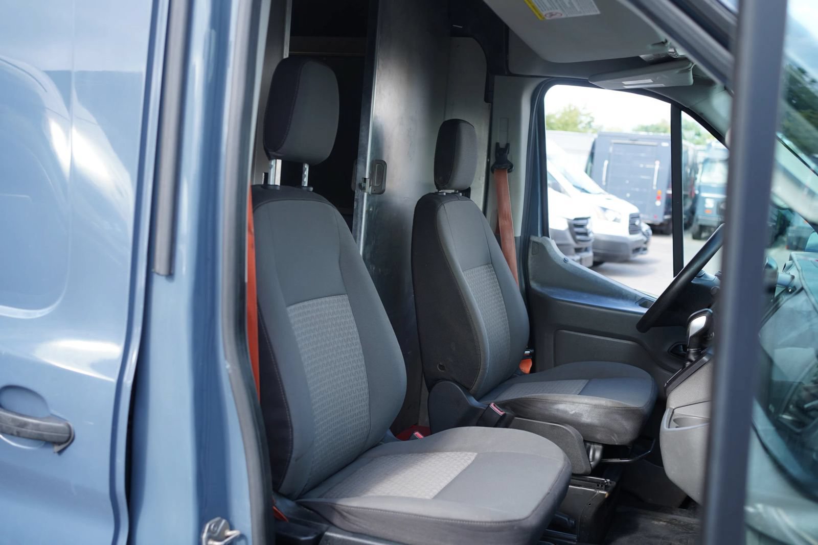Used 2020 Ford Transit 250 148 High Roof Extended RWD image 19