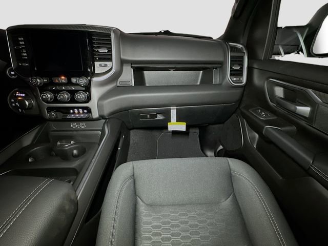 New 2026 RAM 1500 4x4 Crew Cab image 26