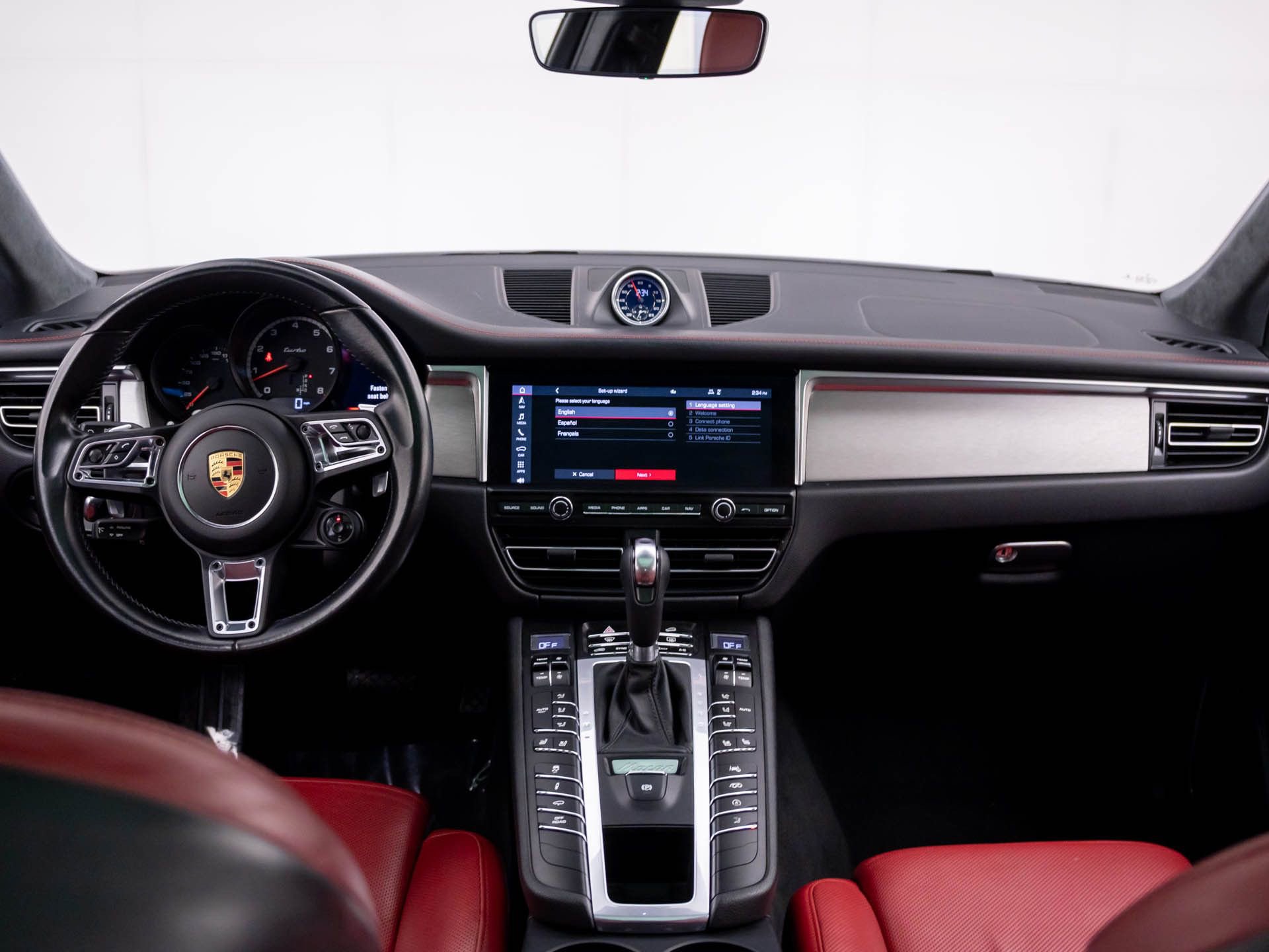 Certified 2021 Porsche Macan Turbo image 11