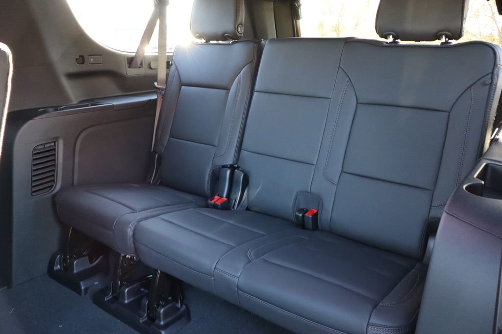 New 2026 Chevrolet Suburban High Country image 50