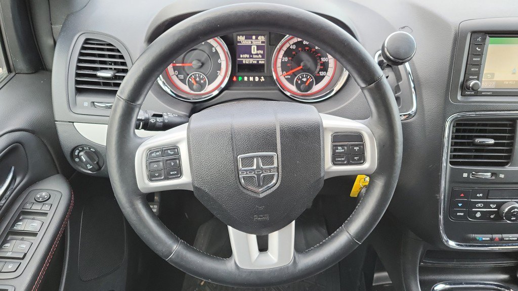 Used 2017 Dodge Grand Caravan GT FWD image 28