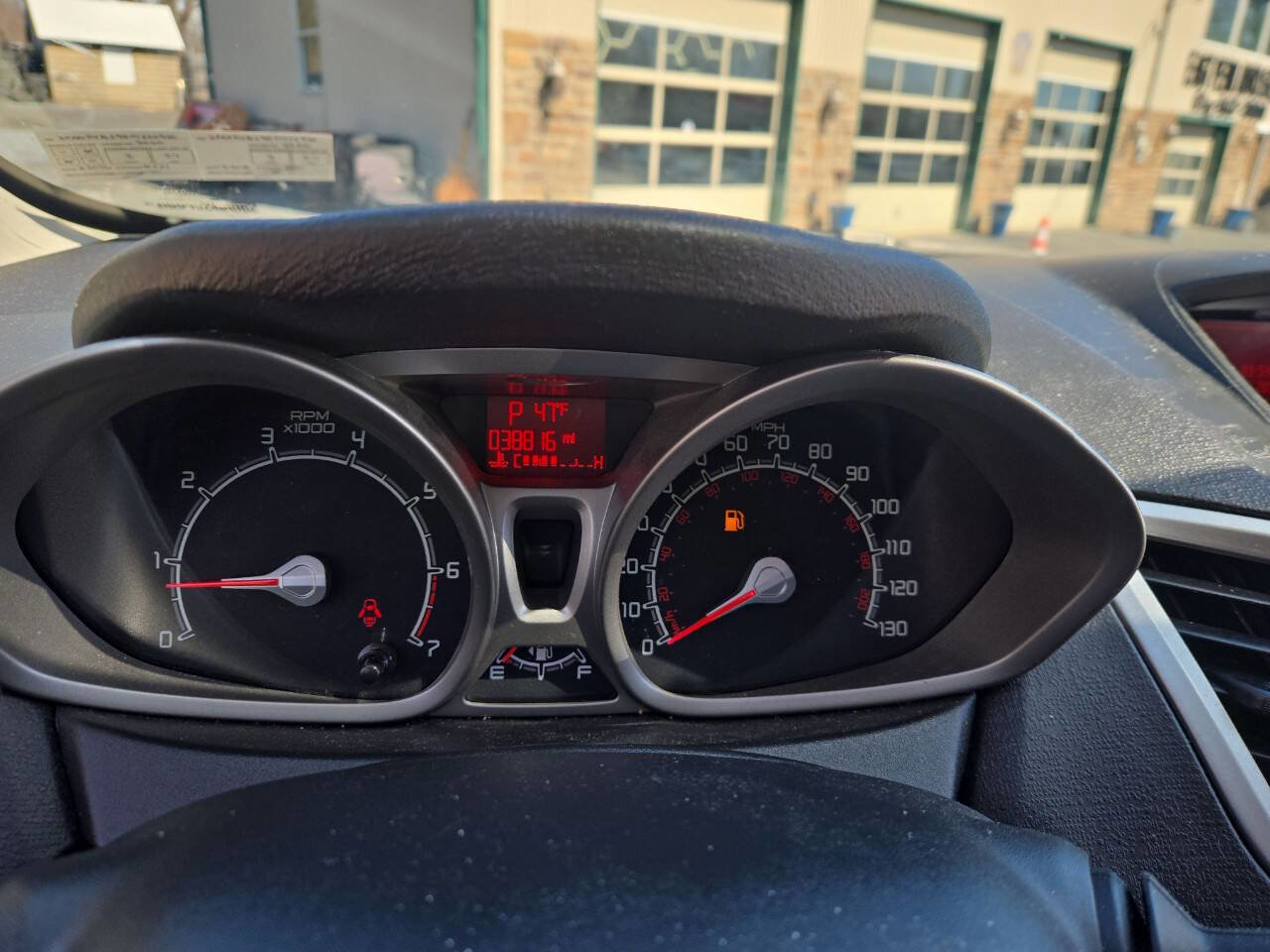 Used 2013 Ford Fiesta SE FWD image 22