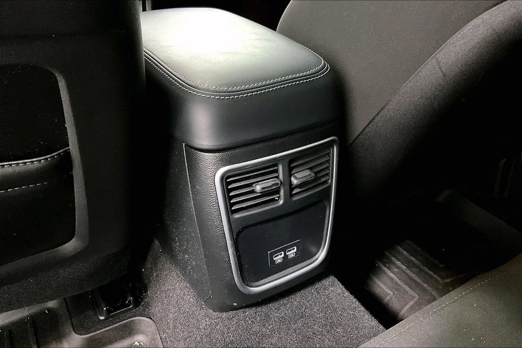 Used 2023 Dodge Charger R/T w/ Navigation & Travel Group image 31