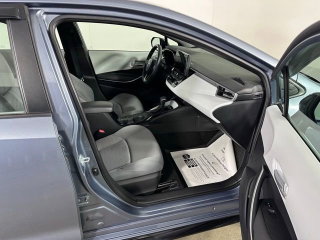 Used 2023 Toyota Corolla SE w/ Carpet Mat Package (TMS) image 10