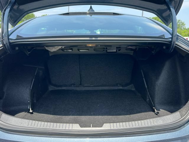 Used 2020 Chevrolet Malibu LT FWD image 34