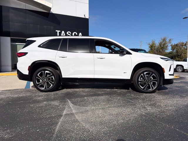New 2026 Buick Enclave Sport Touring w/ Power Package FWD image 9