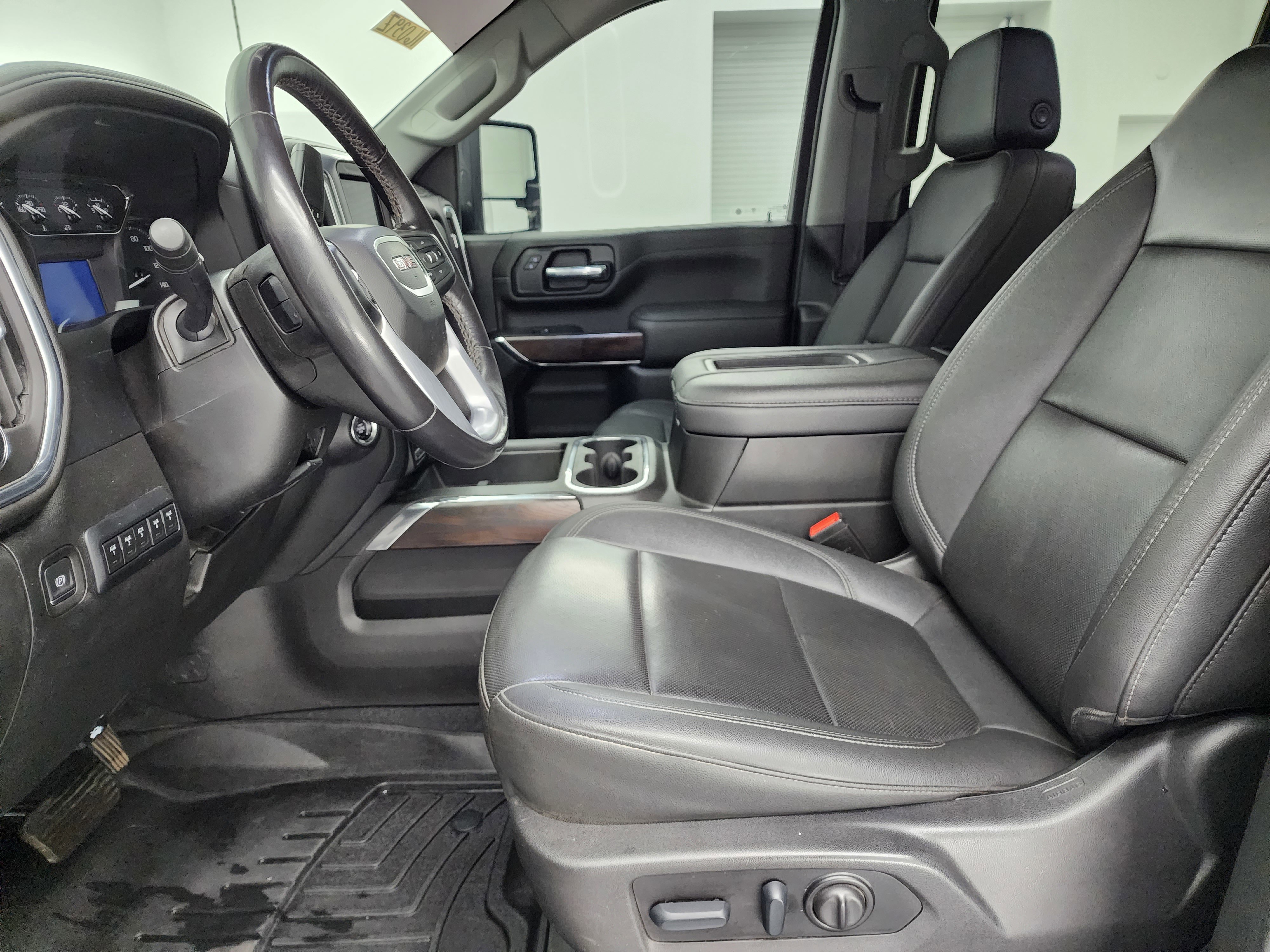 Used 2022 GMC Sierra 2500 SLT w/ SLT Convenience Package image 8