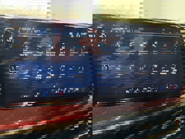 New 2026 Chevrolet Traverse Z71 w/ Driver Confidence Package image 21