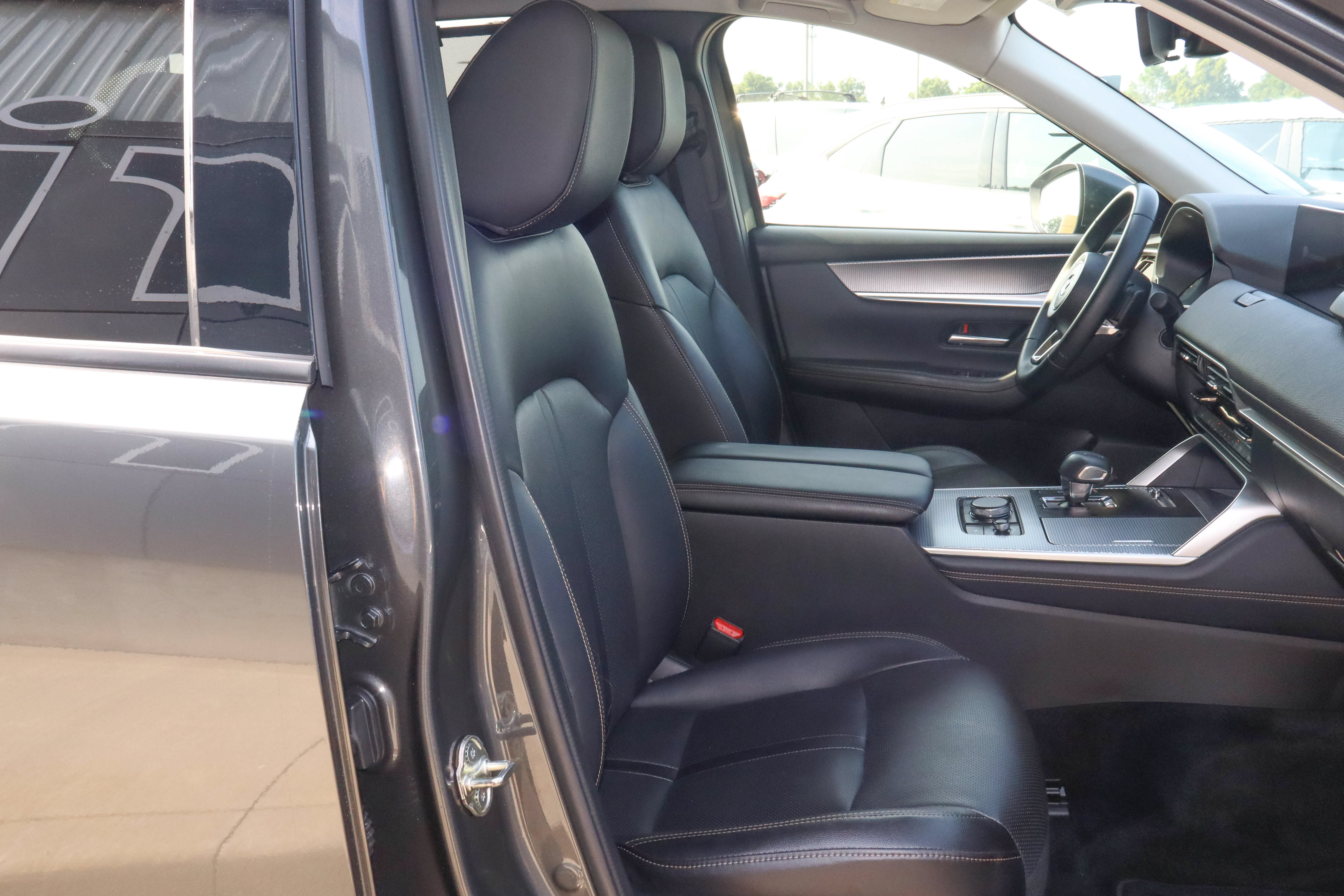 Used 2025 MAZDA CX-90 3.3 Turbo w/ Preferred Package AWD/4WD image 27