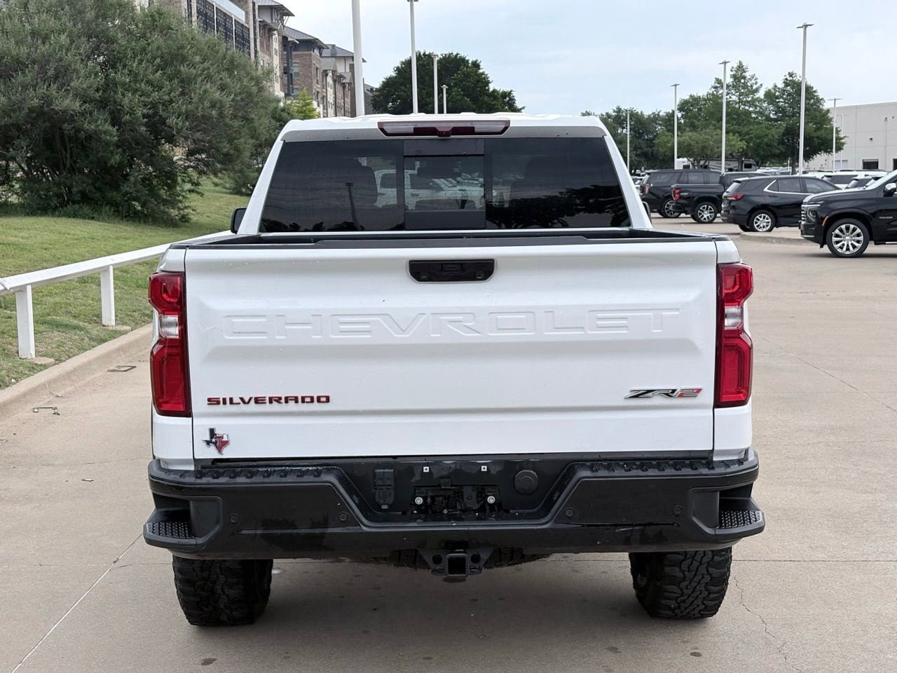 Used 2024 Chevrolet Silverado 1500 ZR2 AWD/4WD image 4